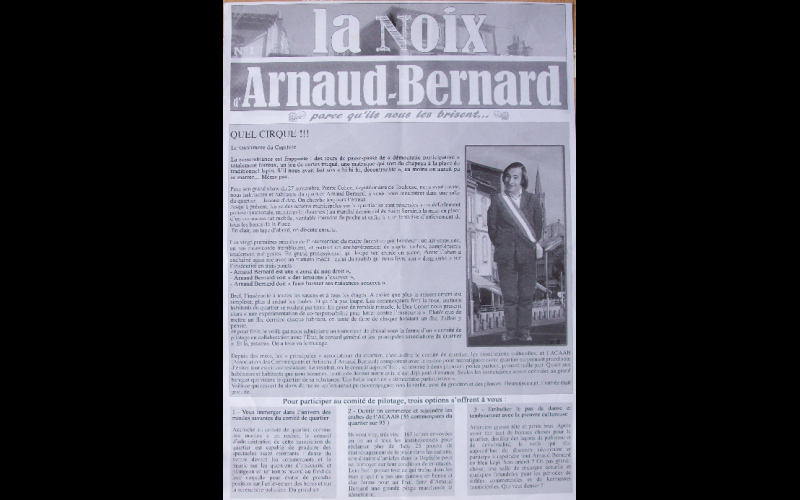 journal mural La noix d'Arnaud-Bernard, Toulouse, 2009 